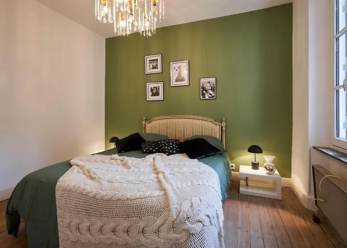 La Casa Consuelo ~ Piscine ~ Jardin ~ Centre בית נופש קרקסון