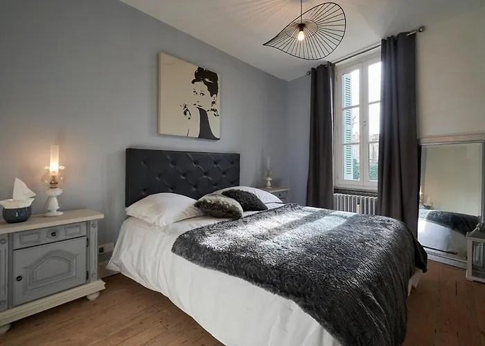 בית נופש La Casa Consuelo ~ Piscine ~ Jardin ~ Centre *