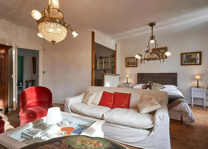 בית נופש La Casa Consuelo ~ Piscine ~ Jardin ~ Centre קרקסון